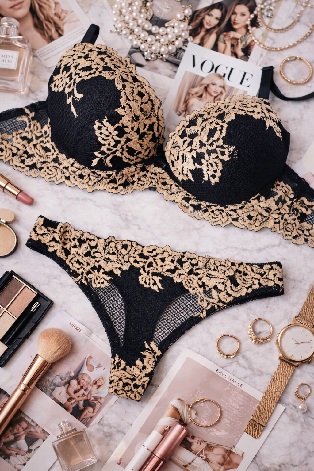 Completo Modello Intimi**imi