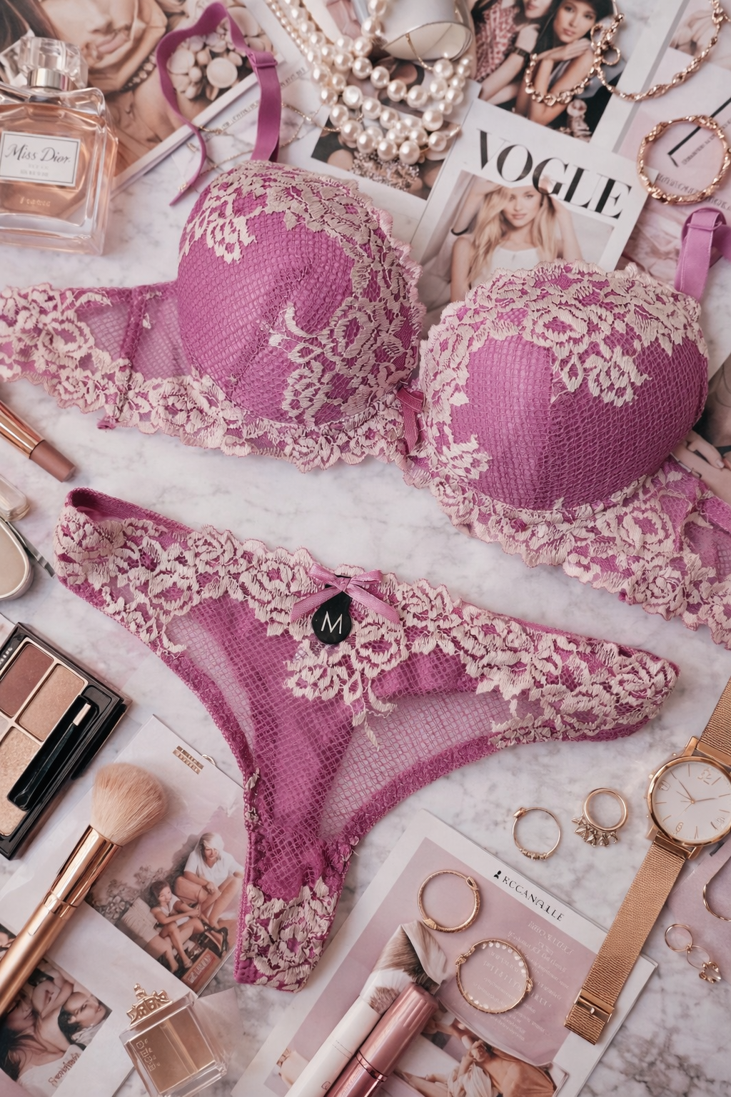 Completo Modello Intimi**imi